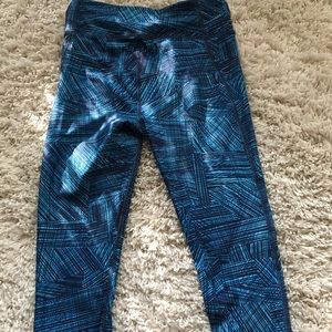 Under Armour corroded compression leggings